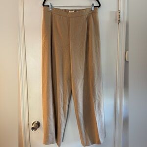NWT Vince. Mid Rise Pleaded Wide Leg Pant Size L